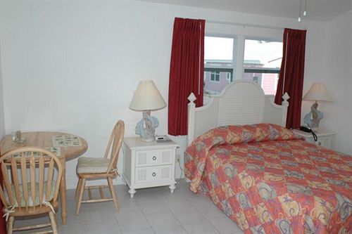 Pelican Beach Villas Marsh Harbour Exterior foto