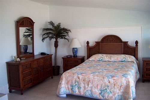 Pelican Beach Villas Marsh Harbour Exterior foto
